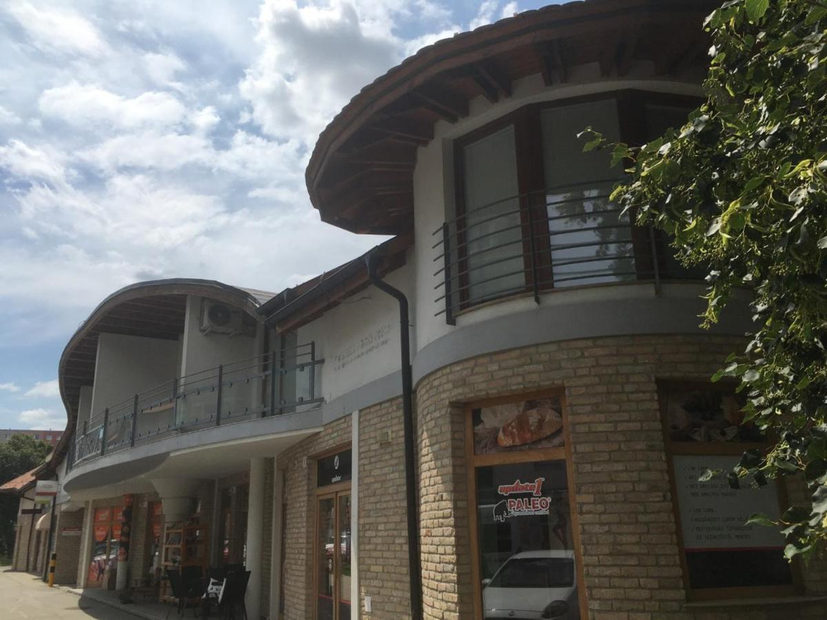 Konde Apartments B Dunajská Streda Dış mekan fotoğraf